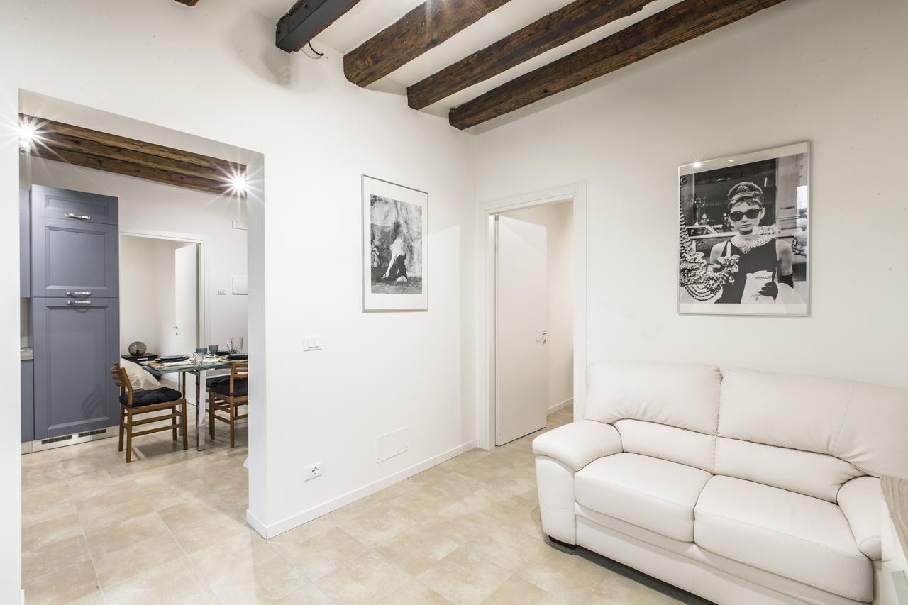 Ca Rezzonico Apartment R&R Venice Exterior photo